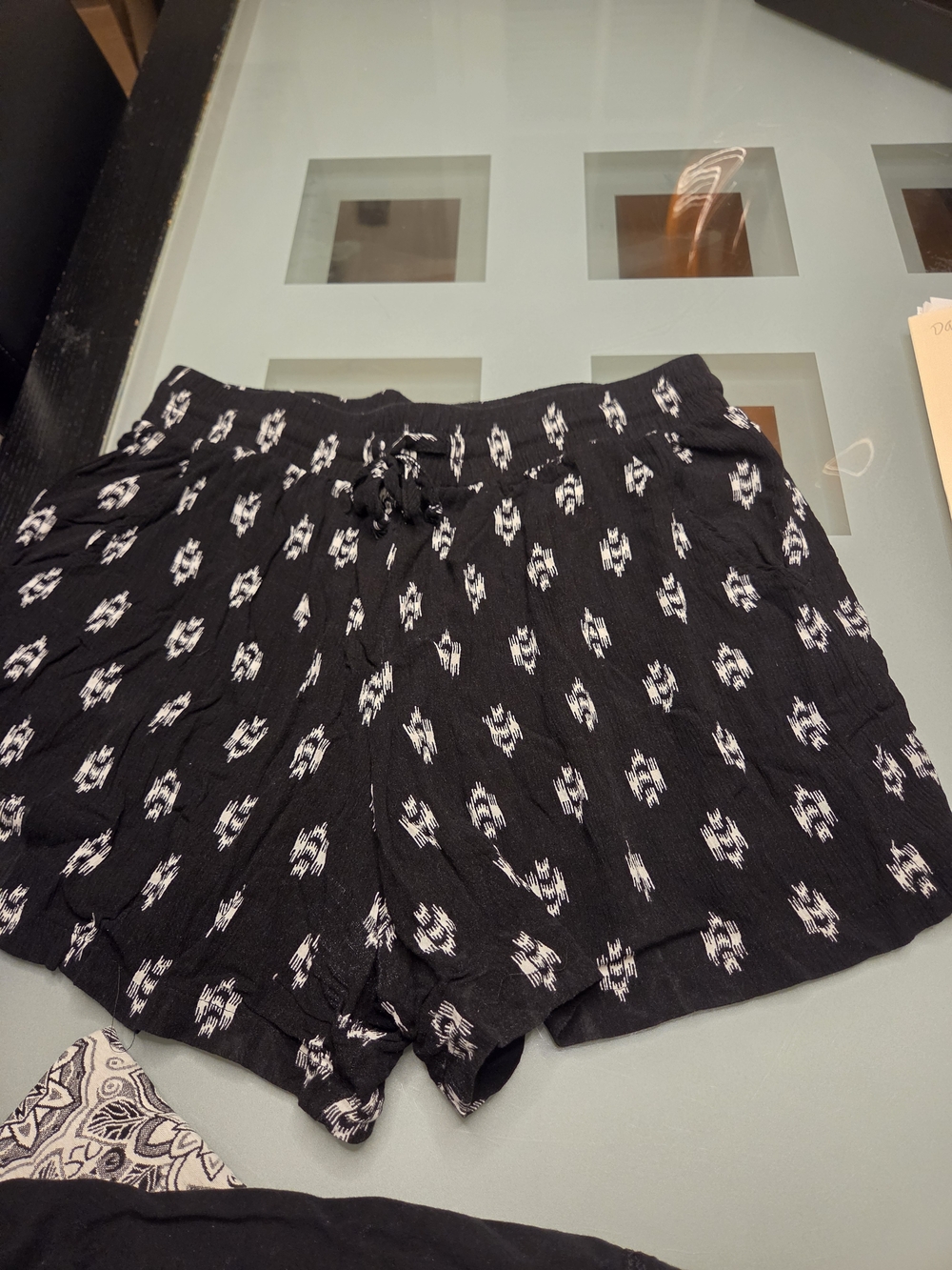 C. Wonder Black Printed High-Waist Pull-On Shorts